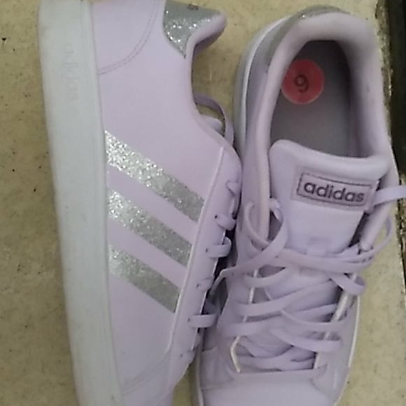 Purple adidas with glitter stripes - Picture 3 of 3